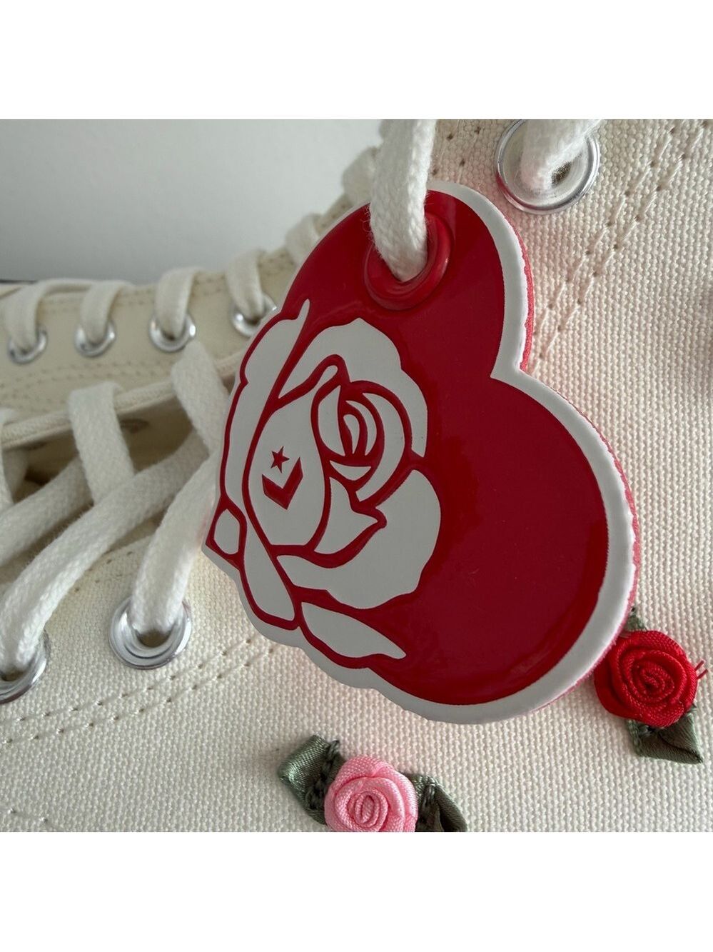 Converse NEW Unisex Chuck 70 Valentine's Day Hi Top Shoe Size 10 or 8 - Picture 6 of 14